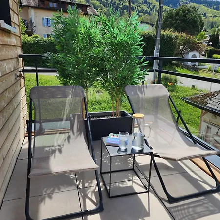 Lumineux Avec Grande Terrasse Et Vue Lac, Parking Privé * Lugrin