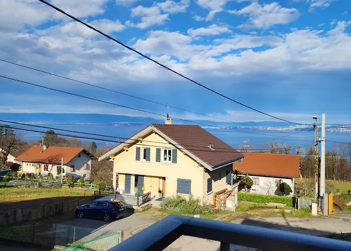 Lumineux Avec Grande Terrasse Et Vue Lac, Parking Privé Appartamento